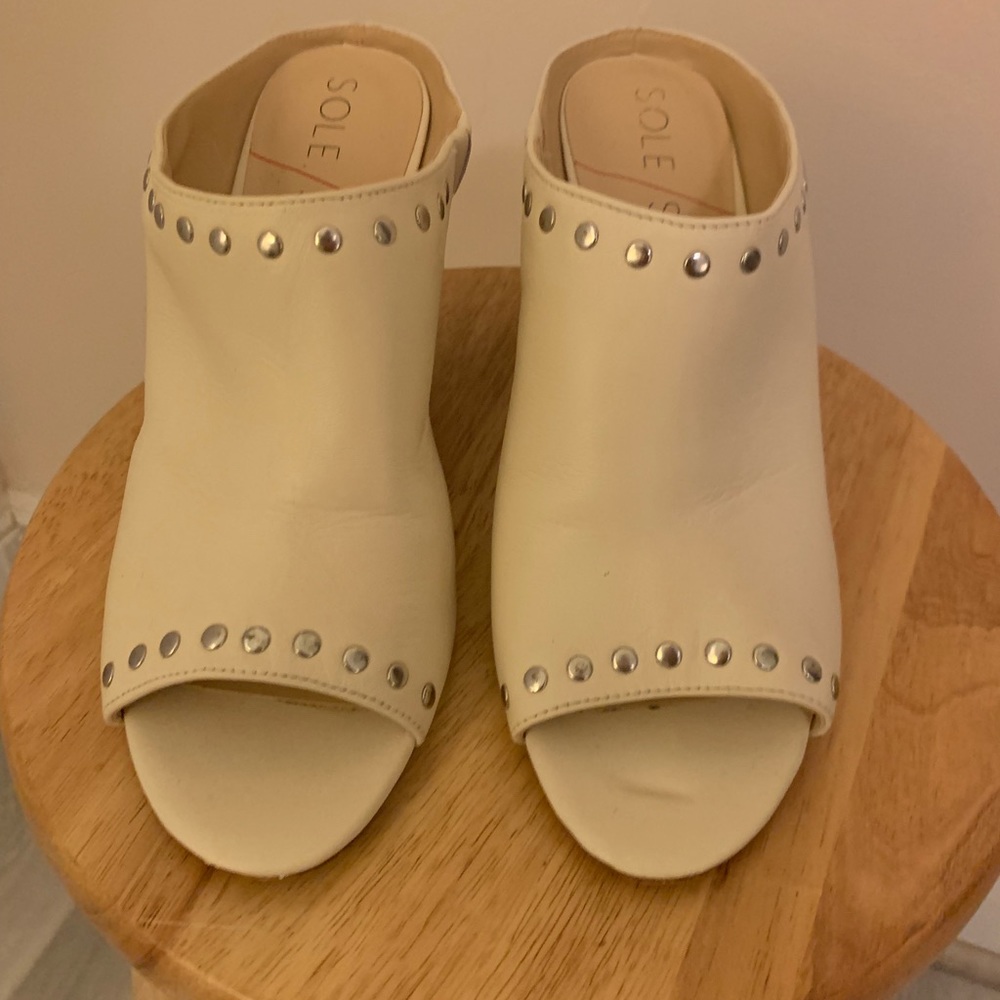Sole Society cream heeled open toed mules